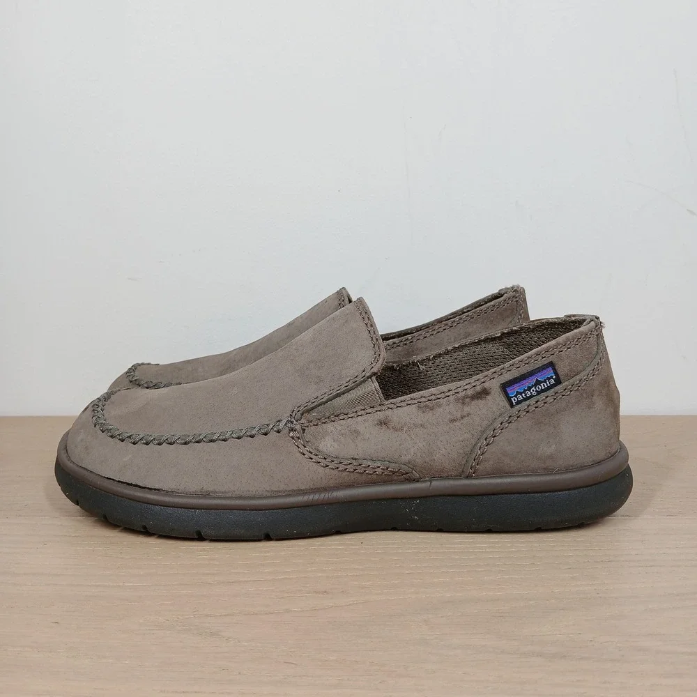 Patagonia Maui Smooth Boulder Slip On Shoes Mens 7.5 Taupe Suede Gorpcore Casual